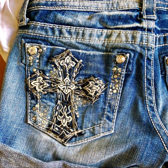 *Sold on Facebook* Miss Me 25 Cross - Picture 4 of 6